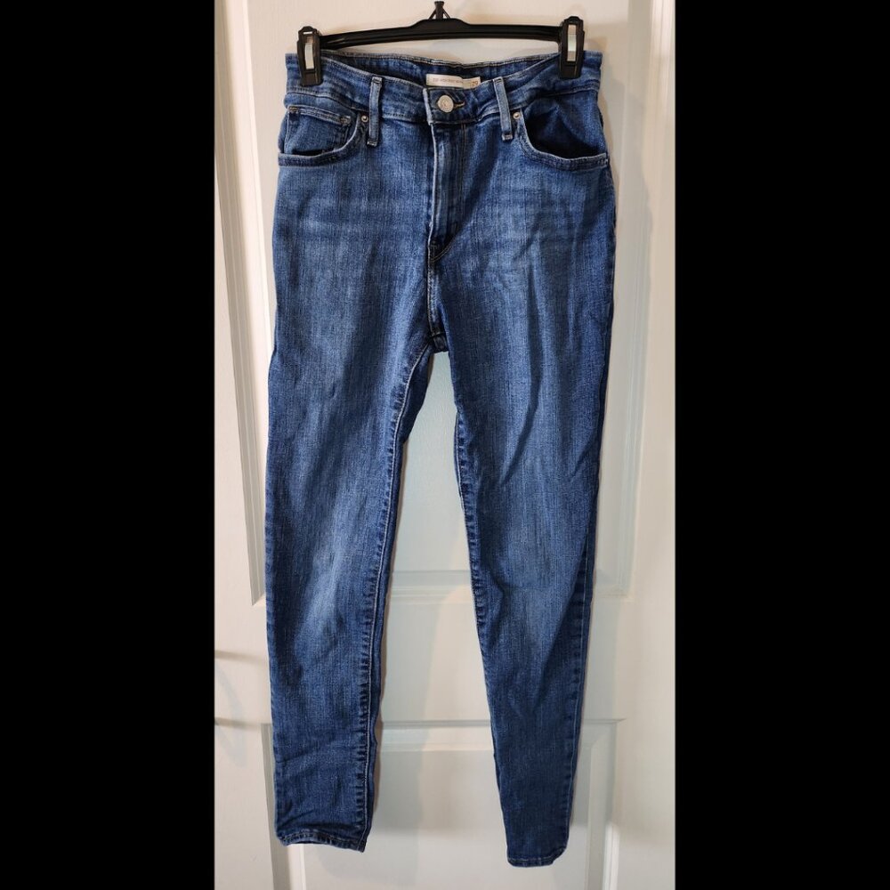 Levi's 721 High Rise Skinny Jeans